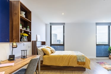 Penthouse Studio - Image 1
